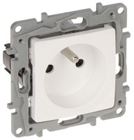 LEGRAND jednostruka utičnica Niloe 230 V 16 A LE-664536