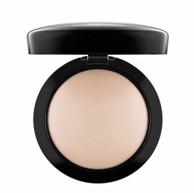 MAC Puder u kamenu Mineralize Skinfinish Natural Face Setting Powder