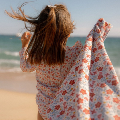 LITTLE DUTCH Ručnik za plažu Sunny Flowers, 60x120 cm, organski pamuk