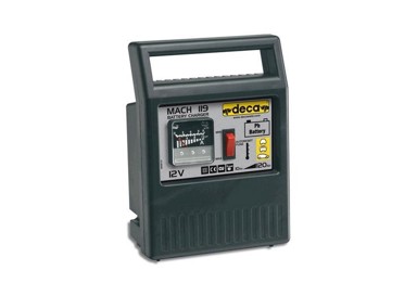 DECA Punjač akumulatora 12V