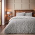 CATHERINE LANSFIELD Posteljina Grace Floral Leaf flanelska za bračni/produženi krevet 230x220 cm siva