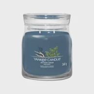 YANKEE CANDLE Svijeća Signature medium Bayside cedar
