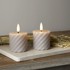 STAR TRADING Set od 2 sive voštane LED svijeće Flamme Swirl, visina 7,5 cm