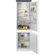 ELECTROLUX Kombinirani hladnjak ENA7CE18S1, serija 700 GreenZone, 177,2 cm