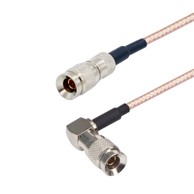 SDI kabel DIN 1.0/2.3 utikač / DIN 1.0/2.3 kutni utikač, 75 Ω, 5 m