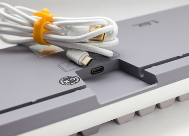 DUCKY Tipkovnica One 3 TKL Gaming USB srebrna