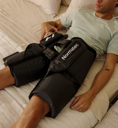 NORMATEC Masažer PREMIER HIPs, crni
