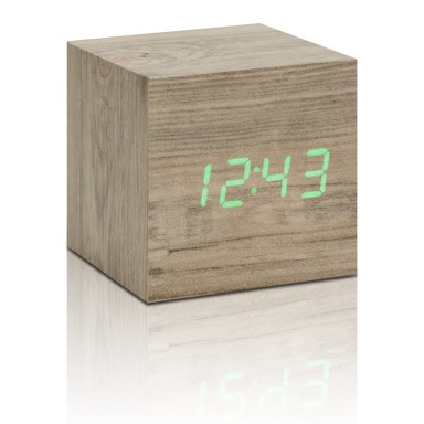 GINGKO Digitalna budilica Wooden Cube Click, prirodna