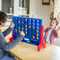 Igra 4 u nizu, s torbom i 42 figure