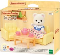 SYLVANIAN FAMILIES Figurica Sjedeća djevojčica Polarni medvjed