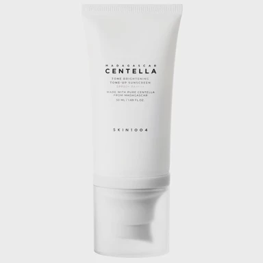 SKIN1004 Posvjetljujuća krema za sunčanje Madagascar Centella Tone Brightening Tone-Up Sunscreen SPF50+ PA++++ 50 ml