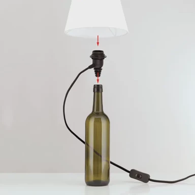 Grlo E27, max 40W, s prekidačem i utikačem, crno