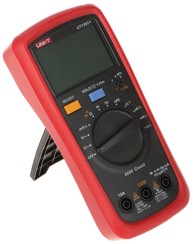 UNI-T multimetar UT136C