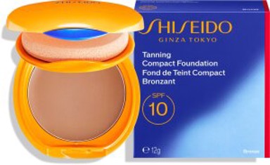 SHISEIDO Kompaktni puder za samopotamnjenje SPF 10
