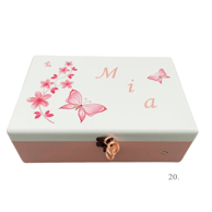Kutija uspomena personalizirana imenom, model 20, 20 x 30 x 10 cm