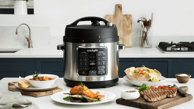 CROCKPOT Aparat za sporo kuhanje Multicooker 5.6 L, crna