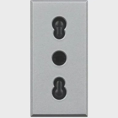 BTICINO Axolute utičnica euro 2p+e/16a/250v 1m srebrna hc4180