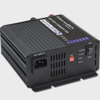 QOLTEC Punjač Monolith Smart 51958, za baterije LiFePO4/AGM/GEL/SLA, 10A, 12V