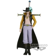 ONE PIECE Figura The Shukko Dracule Mihawk, 16 cm