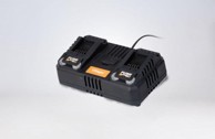 VILLAGER Dvostruki brzi punjač Fuse, 18 V, 2 x 4.5 A