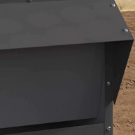 Hranilica za piliće crna 40,5 x 45 x 41 cm hladno valjani čelik