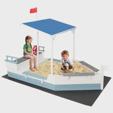 Pješčanik s krovom, gusarski brod, drveni