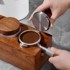 Drvena stanica za tampiranje kave Barista Dock 51–54 mm