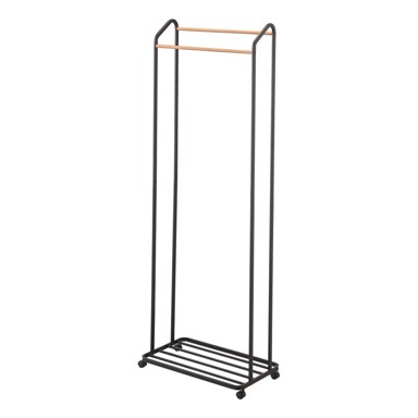 YAMAZAKI Crni metalni mobilni stalak za odjeću Tower