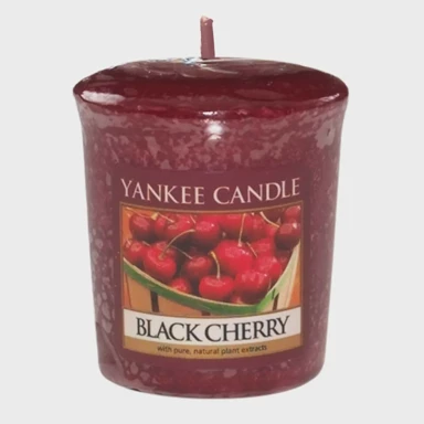 YANKEE CANDLE Mirisna svijeća Votive BLACK CHERRY