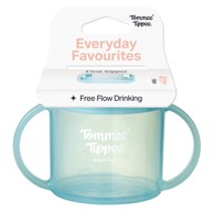 TOMMEE TIPPEE Prva čašica s usnikom i ručkama 190 ml, razne boje  