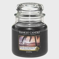 YANKEE CANDLE Mirisna svijeća Classic medium BLACK COCONUT