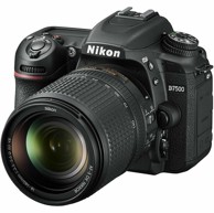 NIKON DSLR fotoaparat D7500 + 18–140 mm objektiv