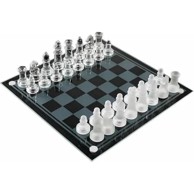 Stakleni šahovski set