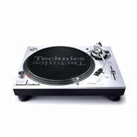 TECHNICS Gramofon SL-1200 MK7, srebrni