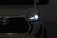 Auto na akumulator TOYOTA HILUX 4x4, bijeli