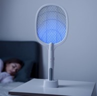 INNOVAGOODS Punjivi reket za ubijanje insekata Elecfly, bijela