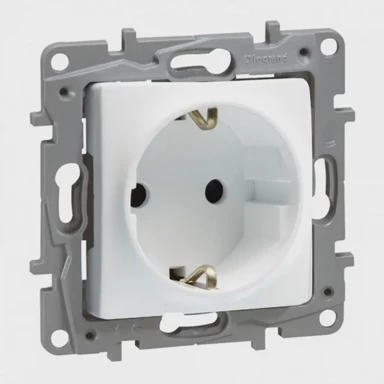 LEGRAND 764539 niloe utičnica 2p+e/16a/250v bijela bez zaštite le764539