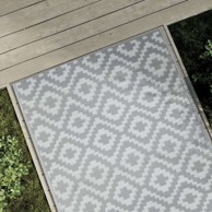Vanjski tepih ARAKIL sivi 120 x 180 cm, PP, bijela i svijetlosiva