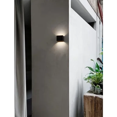 Zidna lampa Epic, LED, 6 W, 3000 K, 579 lm, IP20, crna