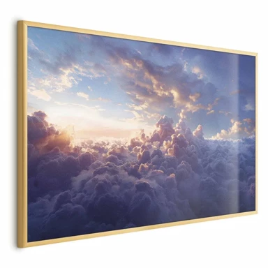 Plakat Skriveno sunce, zlatno lice neba nad oblačnim morem, 42x29.7 cm, zlatni okvir