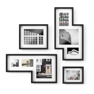 UMBRA Crni plastični viseći okviri u setu 4 kom 69x38 cm Mingle 