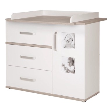 ROBA Bijela niska dječja komoda u dekoru brijesta s promjenjivim stolom 117x102 cm Moritz 